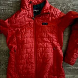 Patagonia Nano Puff - Size Large - Women’s
